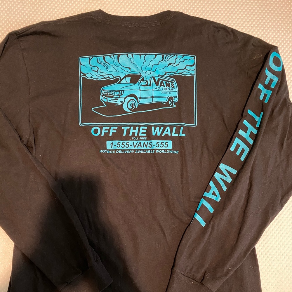 Long sleeev t shirt